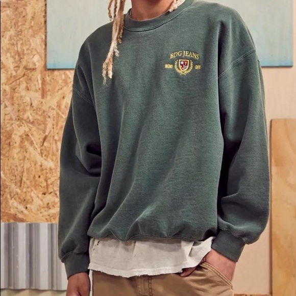 Urban Outfitters Tops - Oversized Distressed Vintage Retro Wash BDG Crew Sweatshirt